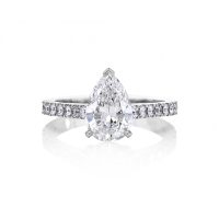 DB CLASSIC PAVÉ PEAR CUT SOLITAIRE RING
