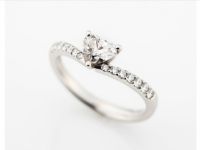 ジュエリーパリの婚約指輪_Engage collection04