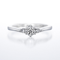 銀座ダイヤモンドシライシの婚約指輪_Smiling Jasmine（スマイリング ジャスミン）